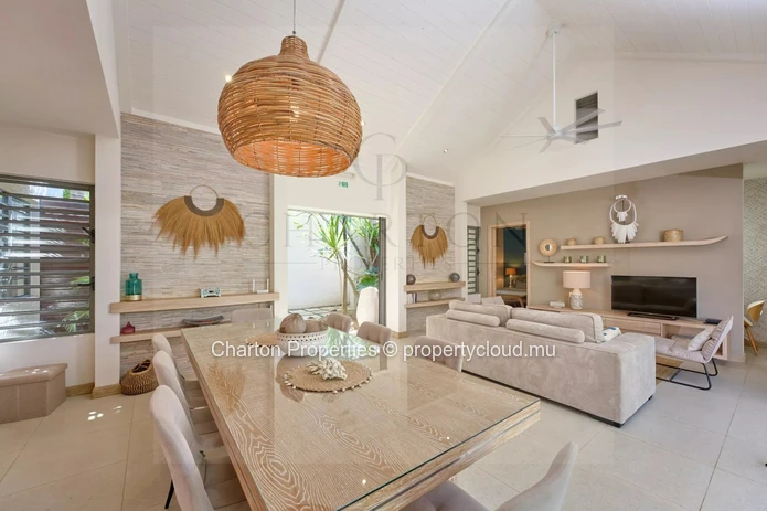 Luxury 3-bedroom villa with a private pool just minutes from Grand Baie