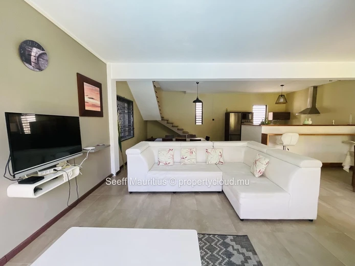 Villa Exquise Meublée avec Piscine Privée à Calodyne