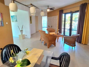 7 Bedroom Villa