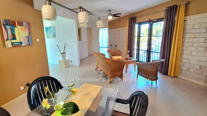 Unfurnished home for large family / rental investment