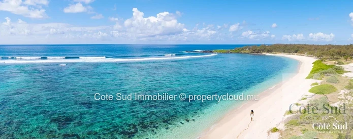 FOR SALE - Spacious 4 Bedroom Villa in Le Chaland