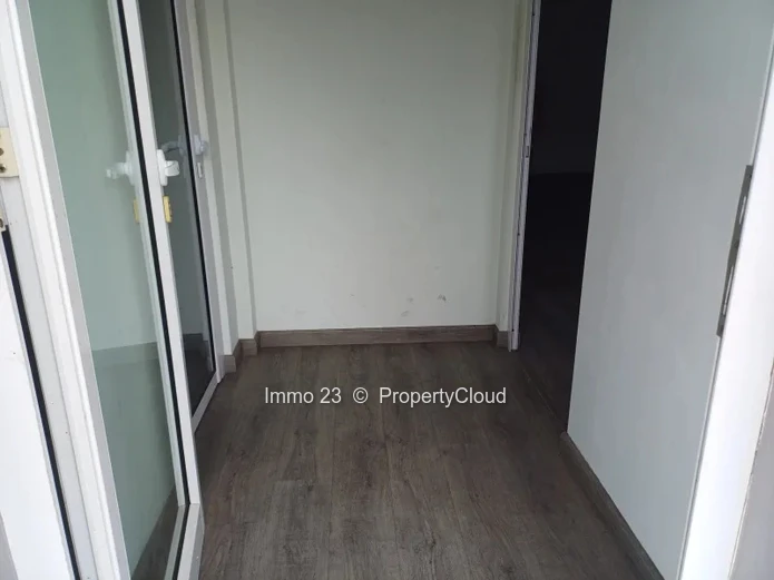 Office - 31.3m2 - Rose Hill - Ref. BU82013LO