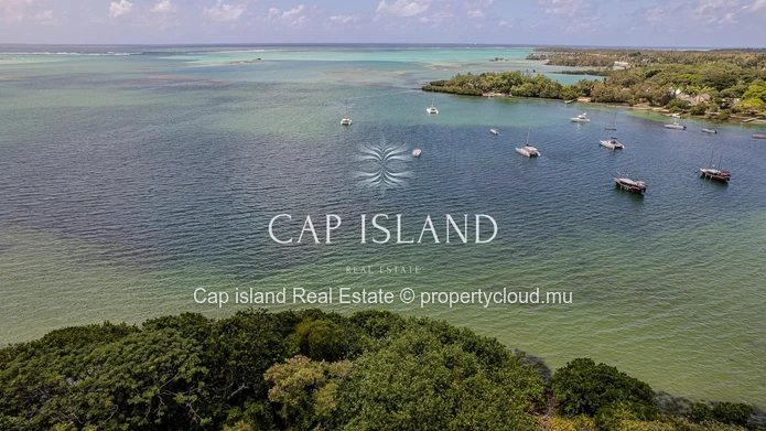 1280 m² plot in Trou d'Eau Douce, Mauritius