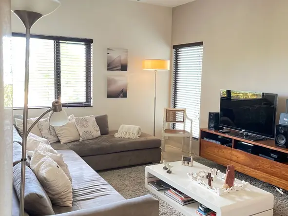 3 Bedroom Apartment For Sale in Tamarin