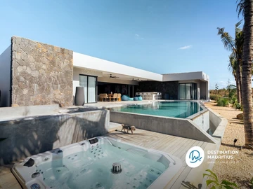 4 Bedroom Villa