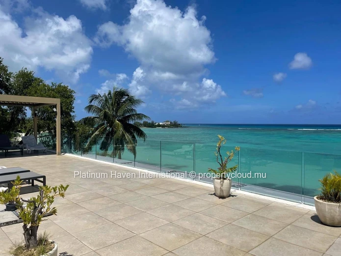 Beachfront Penthouse In Péreybère ? With Private Beach Access An Exceptional Beachfront Penthouse In Péreybère ? With...