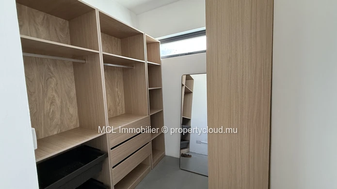 Maison  meublée de 4 chambres à Calodyne