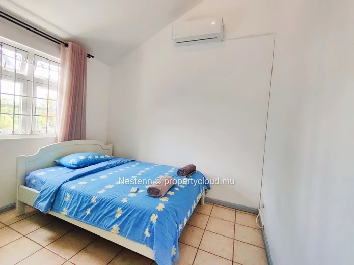 4-bedroom townhouse on beachfront 