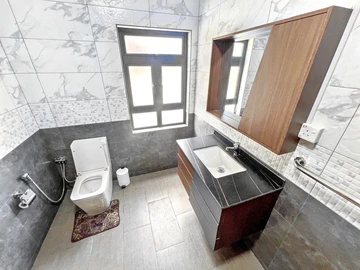 3 Bedroom Townhouse, Duplex