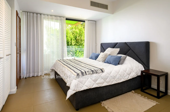 Elegant 4-bedroom townhouse with sea view, rooftop and private pool in Azuri Village, Haute Rive – Mauritius