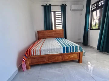 5 Bedroom Villa