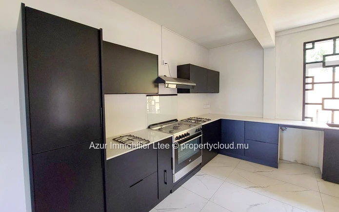 CANDOS: Luxury 4 bedroom house