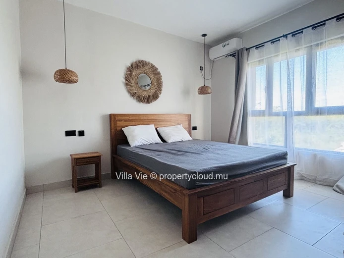 Péreybère - Charmant duplex de 4 chambres avec piscine et garage
