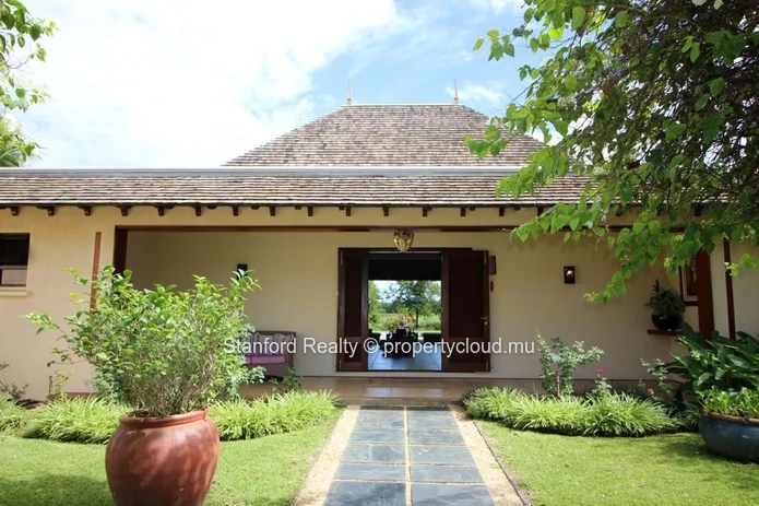 Luxury Golf Estate Villa for Sale - 4 Bedrooms, Tamarin, West Mauritius