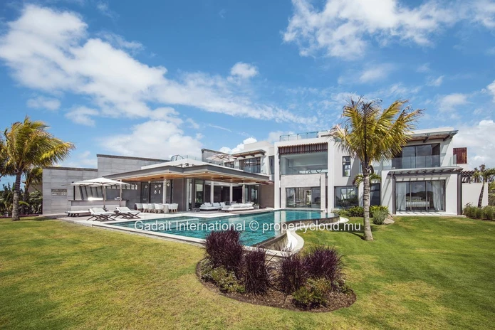 Découvrez cette villa splendide de grand luxe sur le domaine d'Anahita