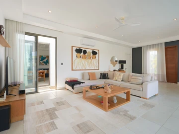 4 Bedroom Villa