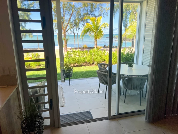 À Louer | Appartement Pieds Dans L’Eau De 3 Chambres | Grand-Gaube | Nord-Est De L’Île Maurice