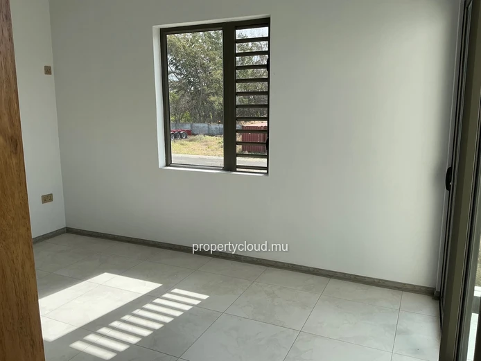 Villa Contemporaine 2026 de 270 m² sur 9.5 Perches | Rooftop Vue Montagne & Piscine Privée | Proche Balaclava & 7 km ...