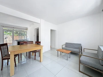 10 Bedroom Apartment