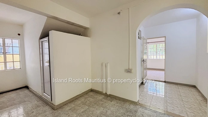 À Vendre – Maison À Trou Aux Biches