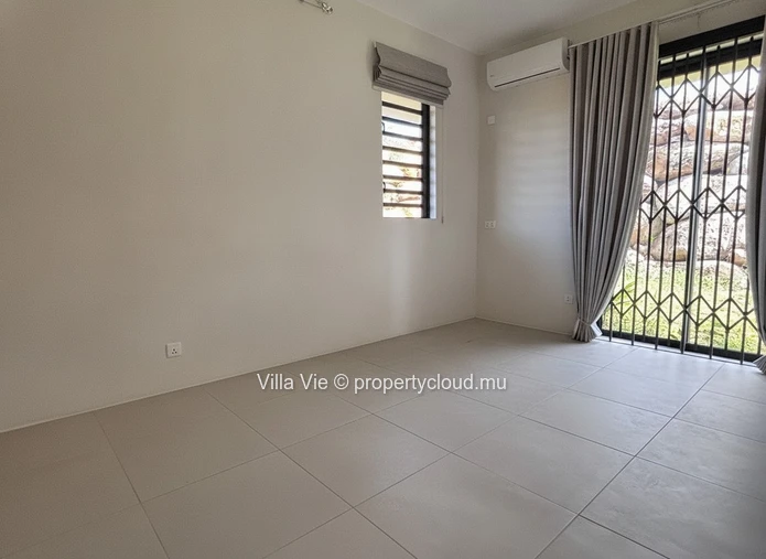 Belle Vue - New 3-bedroom house with swimming pool