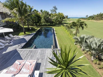 5 Bedroom Villa