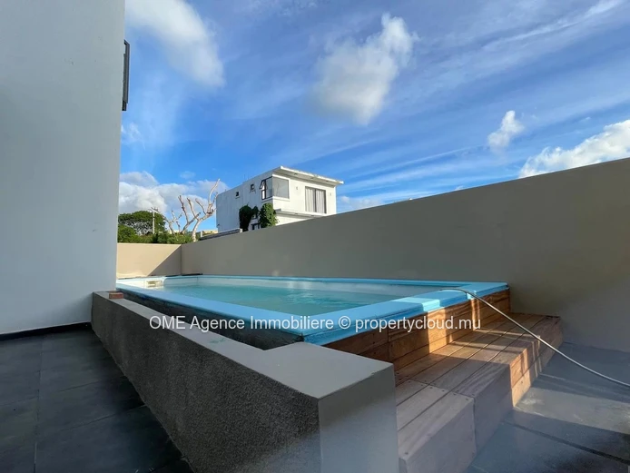 Maison neuve avec piscine et vue dégagée – 3 chambres | Albion