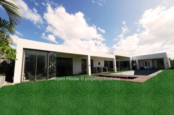 PDS villa for sale in Grand Baie, 214m² living space, 527m² land, 3 bedrooms, private pool, luxurious interior and ex...