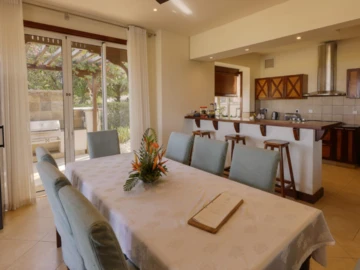 4 Bedroom Villa
