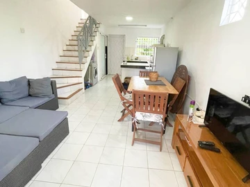 2 Bedroom Townhouse, Duplex