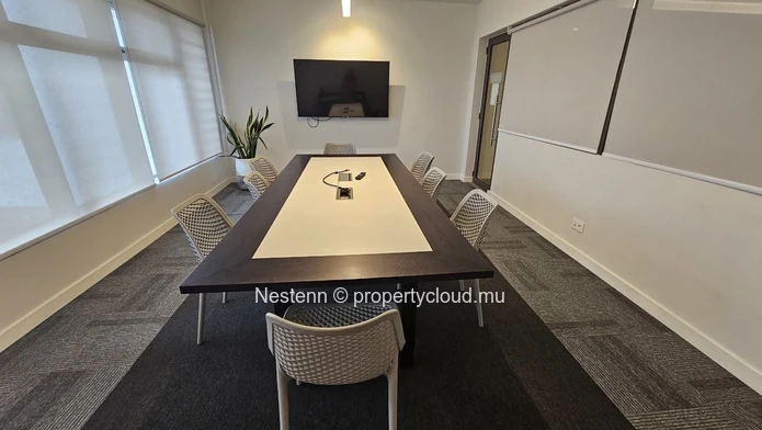 Prime office space with unmatched visibility – Ideal for your business growth!