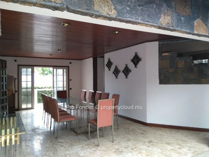 House in Floreal - Luxurious Villa
