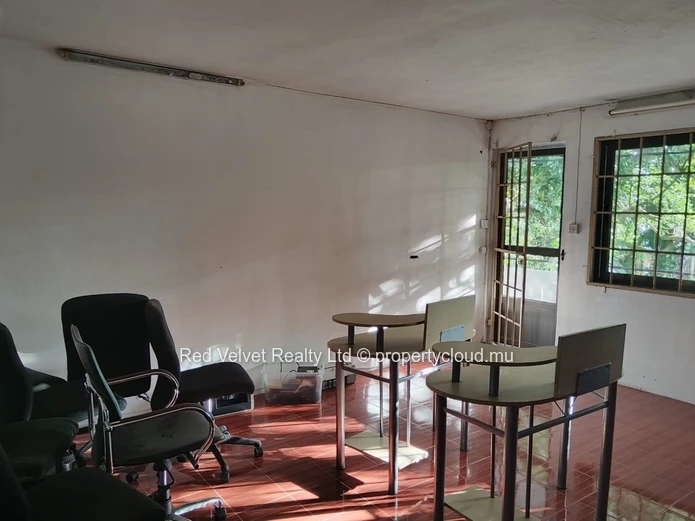Bureau de 150 m² à louer à Vacoas | Emplacement central privilégié