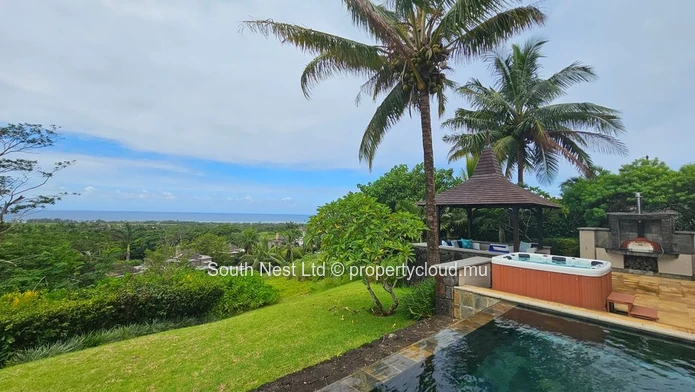 Villa de luxe de 5 chambres avec vue sur la mer 