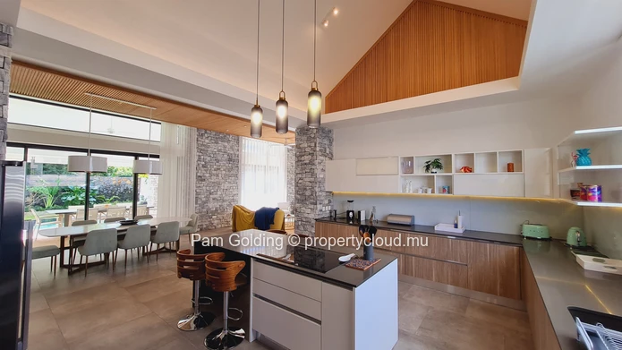 Villa de 4 Chambres – Pereybere
