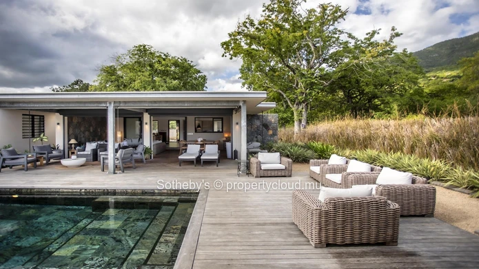 Mountain Deck
