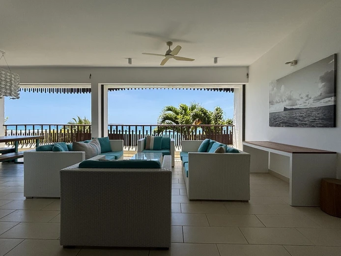 Cap Malheureux - Appartement contemporain de 3 chambres en front de mer