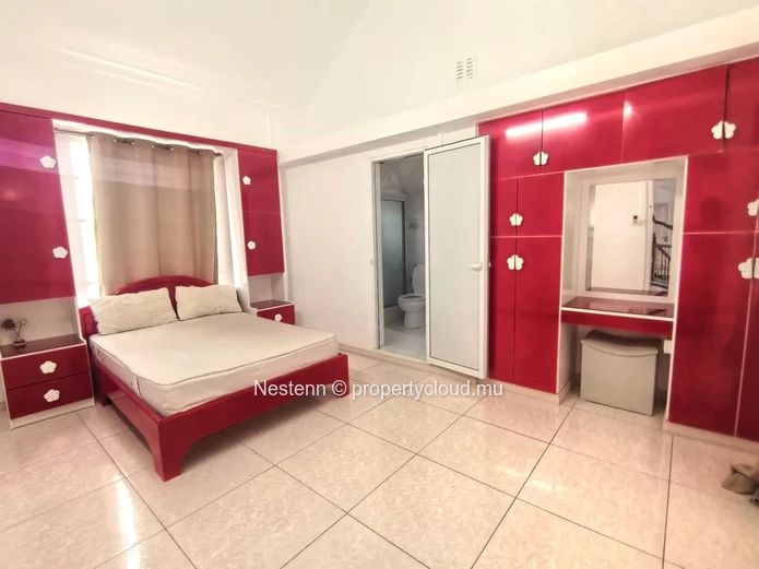 Spacious 4 bedrooms villa
