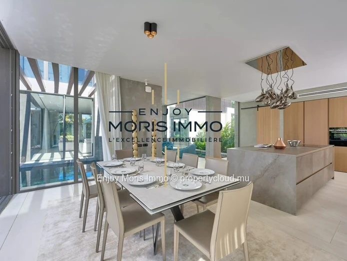 Luxueuse Villa de Prestige 5 Chambres avec Piscine & Vue Mer –A  Beau Champ