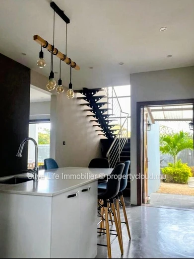 Maison meublée 3 chambres avec piscine à louer à Pointe aux Biches