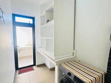 4 Bedroom Townhouse, Duplex
