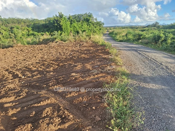 8 Residential plots for Sale – Mont Mascal, Petit Raffray 