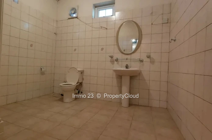 House / Villa - 4 bedrooms - Phoenix - Ref. MA100349VE