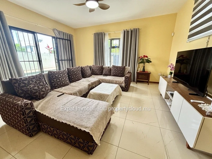 4-Bedroom Villa With Multi-Purpose Spaces And A Swimming Pool – Mont Choisy