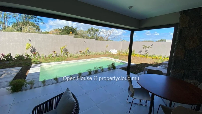 Luxury Villa with Private Pool in Pereybere - 3 Beds, Office, & More! Rs - Don't Miss Out!