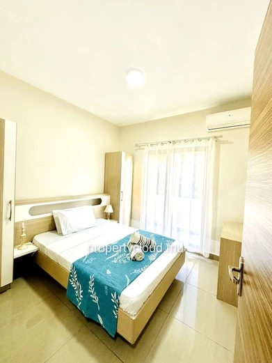 Flic en Flac superbe appartement 3 chambres avec piscine, ascenseur et belle terrasses