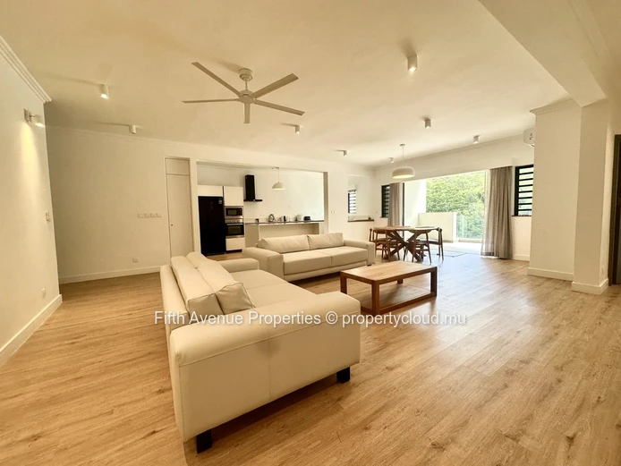 Moka – Stunning 3-Bedroom Apartment – Mountain View