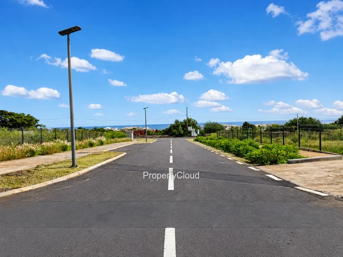 À Vendre | Terrain D’Angle Rare | Morcellement Oceanside | Uniciti Smart City