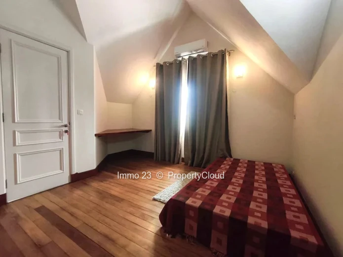 House / Villa - 4 bedrooms - Quatre Bornes