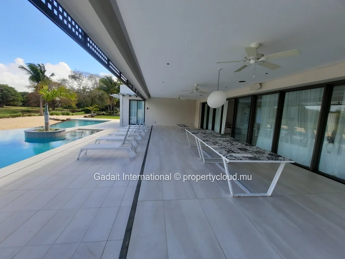Superb villa for Rent - 4 bedrooms with Golf View | Anahita Beau Champ